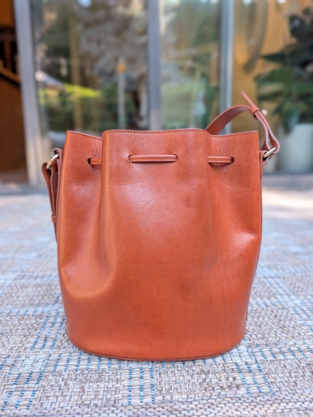Sézane Farrow Bag Natural Heritage Leather - Picture 4 of 9
